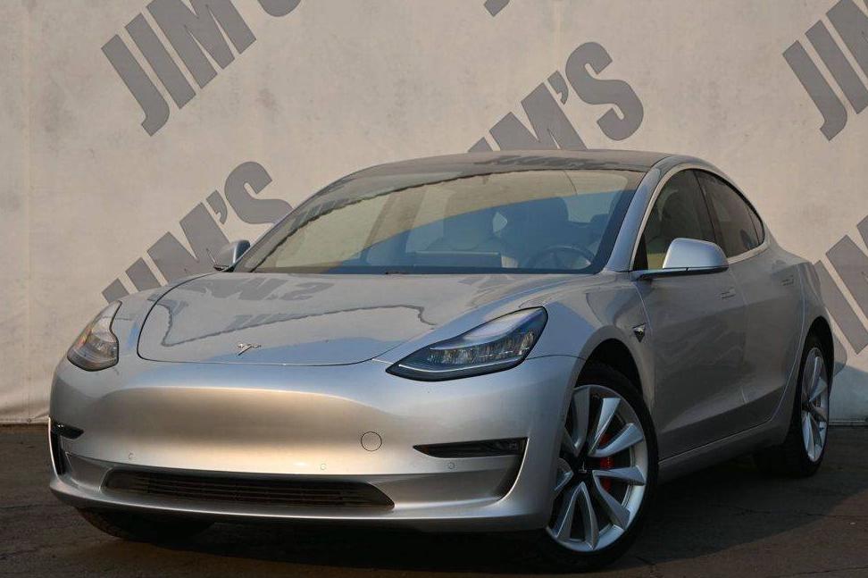 TESLA MODEL 3 2018 5YJ3E1EA2JF017987 image